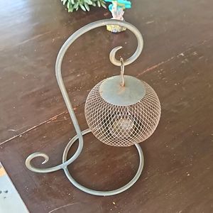 Tabletop tea light candle holder